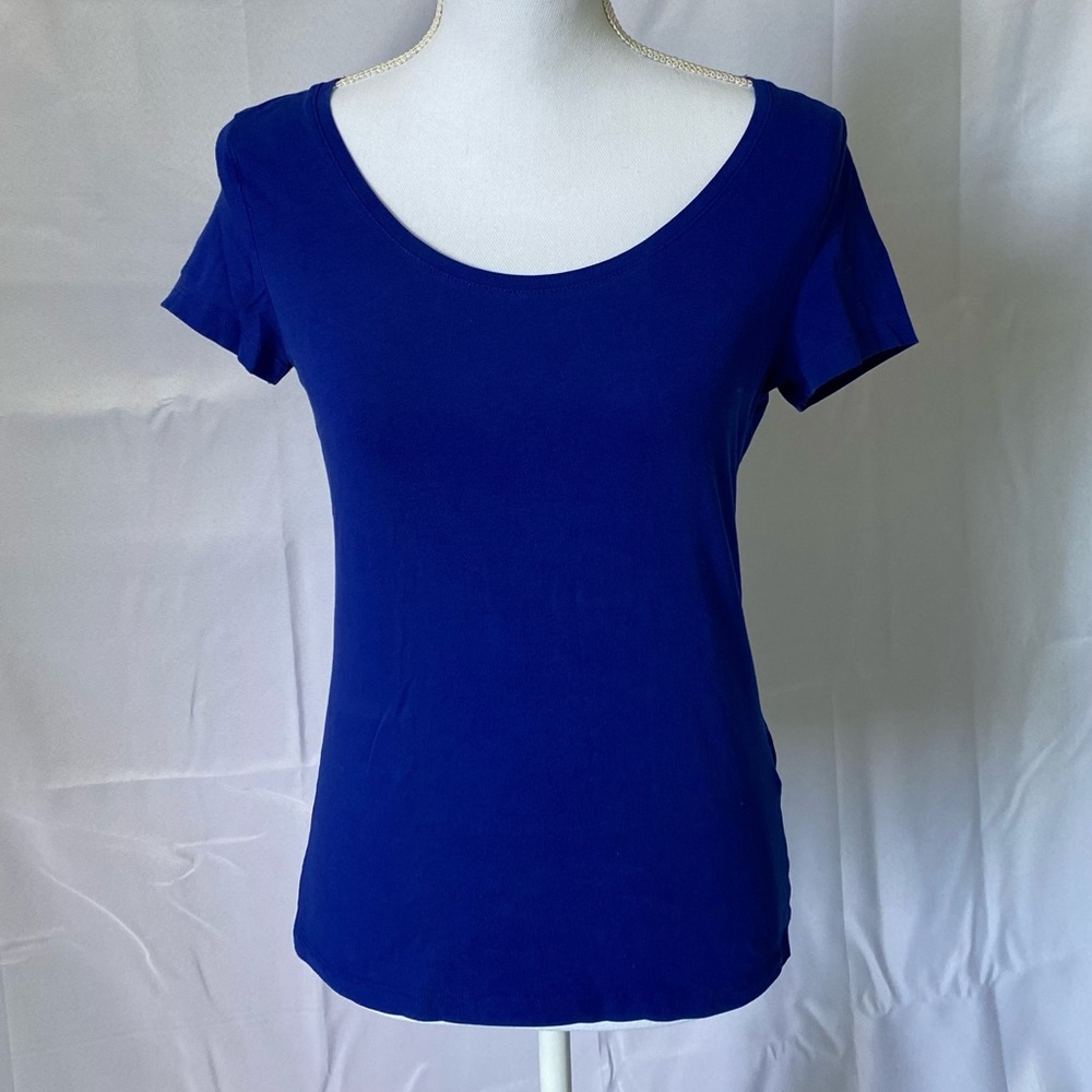 H&M basic blue shirt